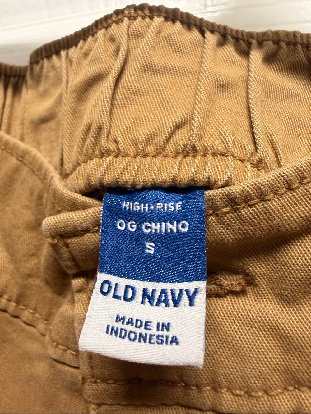 Old Navy Tan Utility Patch-Pocket High-Rise Shorts - Picture 5 of 5